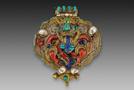 Exhibition Review: Vanishing Beauty: Asian Jewelry and Ritual Objects from the Barbara and David Kipper Collection Amulet case (gau) from Nepal