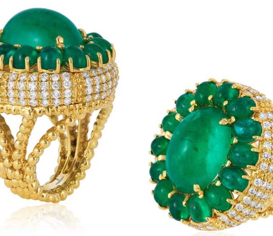 Yellow Gold Ring with Colombian Emerald Cabochons