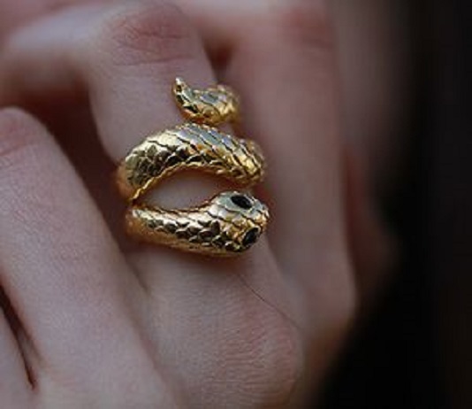 Taylor Swift Released Snake Jewelry to Accompany Her New Single