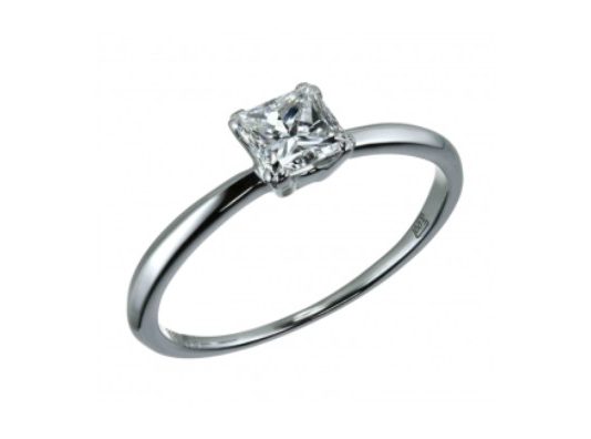 Alrosa-Competition-Diamond-Ring