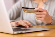 Online retail strengthens amid high street struggles