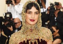 Priyanka Chopra headgear turned heads at the red carpet of Met Gala 2018