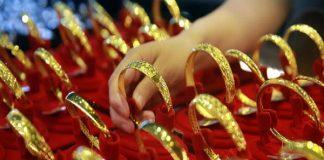 Jewellery sales in China retain sparkle