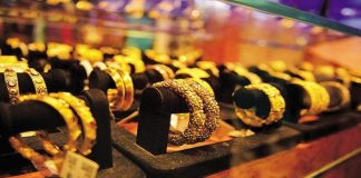 Gold imports in June quarter dip 25% to $8.43 billion