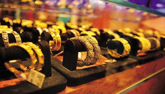 Gold imports in June quarter dip 25% to $8.43 billion