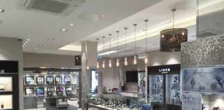 Jewellery shoppers favour shopping in-store for higher end purchases, report reveals