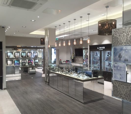 Jewellery shoppers favour shopping in-store for higher end purchases, report reveals