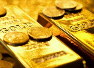 Gold prices inch up amid Brexit uncertainty, steady dollar