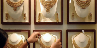 Keralites may sell gold to rebuild homes