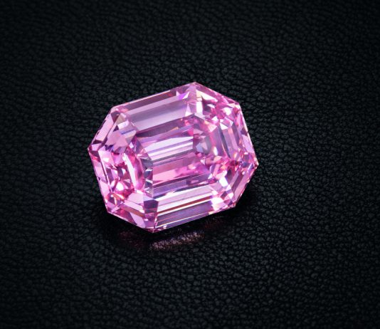 Christie’s prepares to sell largest fancy vivid pink diamond in its history