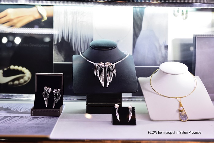 International Gem and Jewelry Fairs
