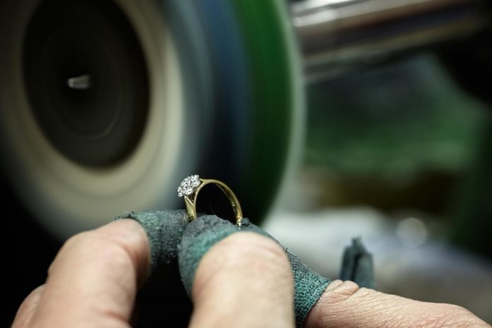 Hockley Mint pledges to help retailers fulfil last-minute Christmas orders