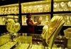 Gold prices rise today after 4-day fall, silver edges higher