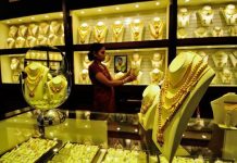 Gold prices rise today after 4-day fall, silver edges higher