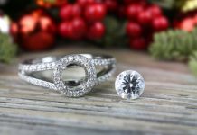 Diamonds top holiday shopping lists in US