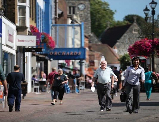 Retail sales ‘fall sharply’ in March but sector expects to spring back in April