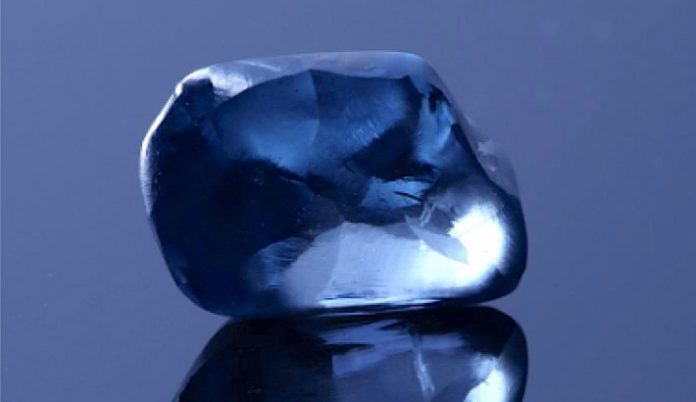 Botswana unveils 20-carat blue diamond