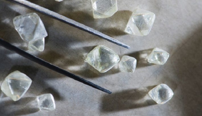 De Beers Rolls Out 'Diamonds from DTC' Origin Program