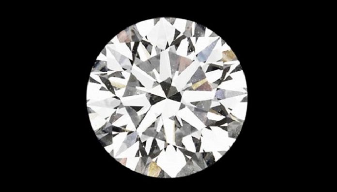 GIA spots a CVD layer grown on a natural diamond