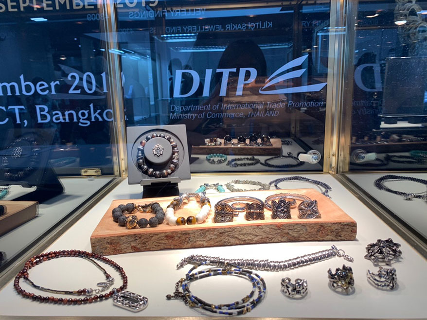 U.S. buyers increasingly turn to handcrafted gem-set Thai jewelry
