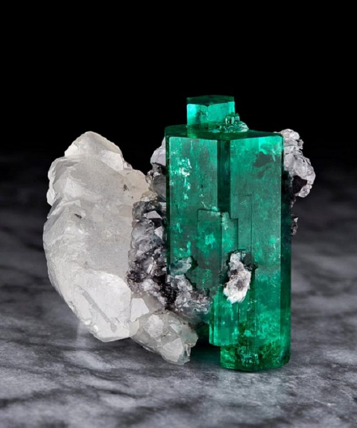 Magnificent Emeralds Furas Tears