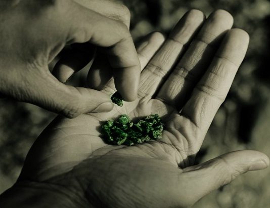First gemstones with physical tracers and digital tracker are entering the market – two Provenance Proof technologies combined for more transparency