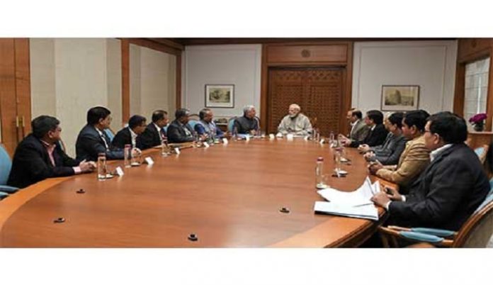 Hon’ble PM Shri Narendra Modi Meets Trade Delegation from Surat; GJEPC Regional Chairman Highlights Sectoral Issues