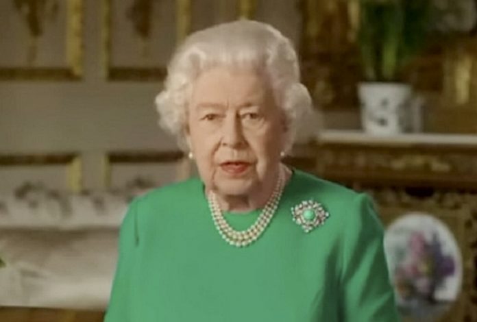 Queen Chooses Turquoise and Diamond for Coronavirus Address