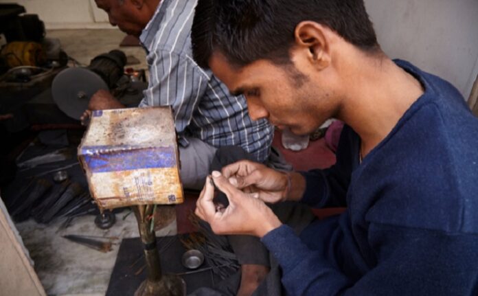 Traders Retrieve their Diamonds as Lockdown Eases in Surat