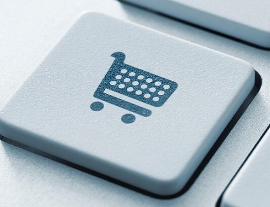 India's Diamond Industry Hit by 2% Online Sales Tax
