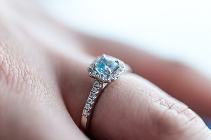 7 Tips to Keep Your Engagement Ring Sparkling Forever
