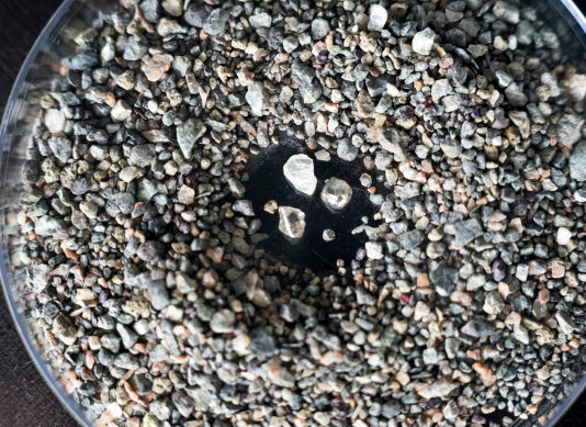 De Beers' rough diamonds
