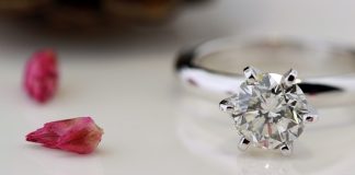 6 Tips You Should Know When Cleaning Engagement Rings