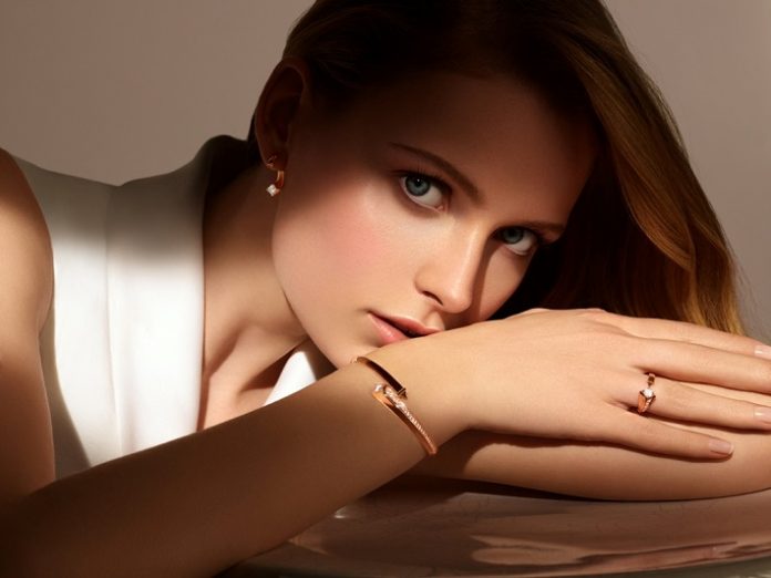 De Beers Forevermark launches the ' Forevermark Avaanti™ ’ collection