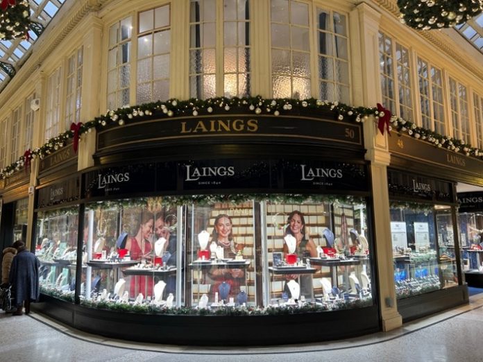 LAINGS CELEBRATES THE GIFT OF TIME THIS FESTIVE SEASON