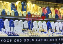Antwerp Diamond Dealers Sue Banks for Blocking Dollar Accounts