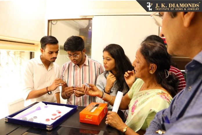 J K Diamonds Institute organised a visit to Hari Krishna Factory for students