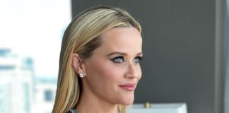 Reese Dazzles in Tiffany Aquamarines at Emmys