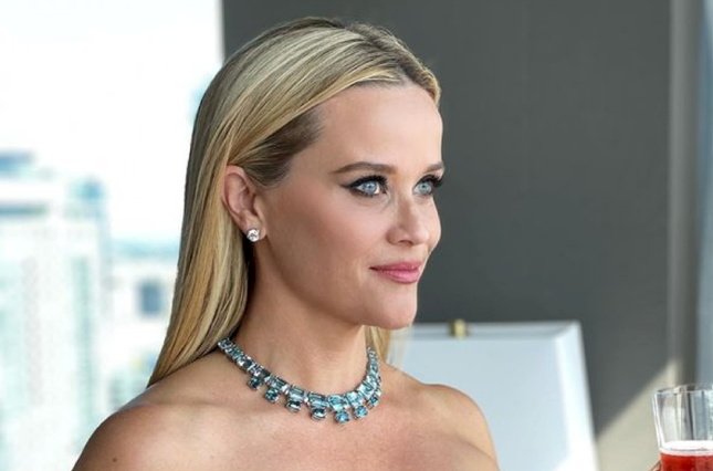 Reese Dazzles in Tiffany Aquamarines at Emmys