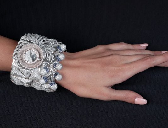 World Record for Watch with 17,524 Diamonds