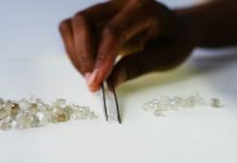 De Beers Rough Sales Down 30% to $450m
