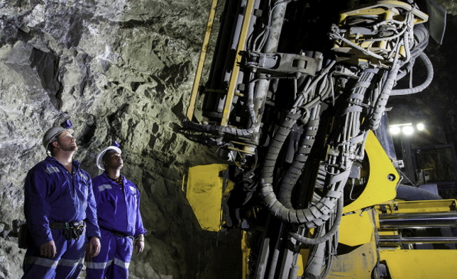 Working Conditions inside De Beers Diamond Mines - Koffiefontein