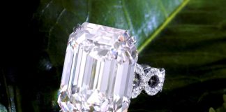 35-ct Diamond Fetches $2.7m in White Glove Sale