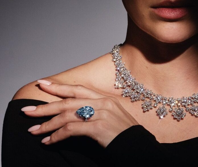 Rare Blue Diamond Steals the Show at Sotheby’s Geneva Auction; Sets New Price Record of $25.18 Million