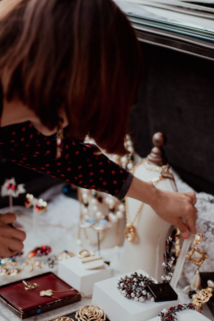 Key Considerations When Purchasing Vintage Jewelry