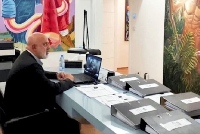US Prosecutors Chase Diamonds from 