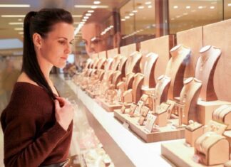 Signs of Recovery for US Watch and Jewelry Sales