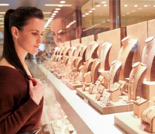 Signs of Recovery for US Watch and Jewelry Sales