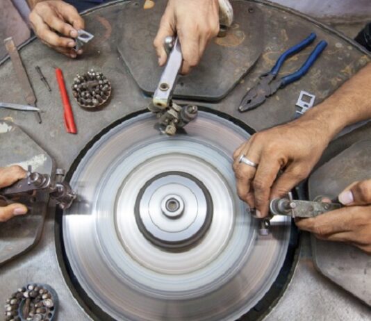 Indian Polishers Warned over G7 Sanctions