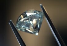 De Beers Sells $445m Amid Ongoing Uncertainty